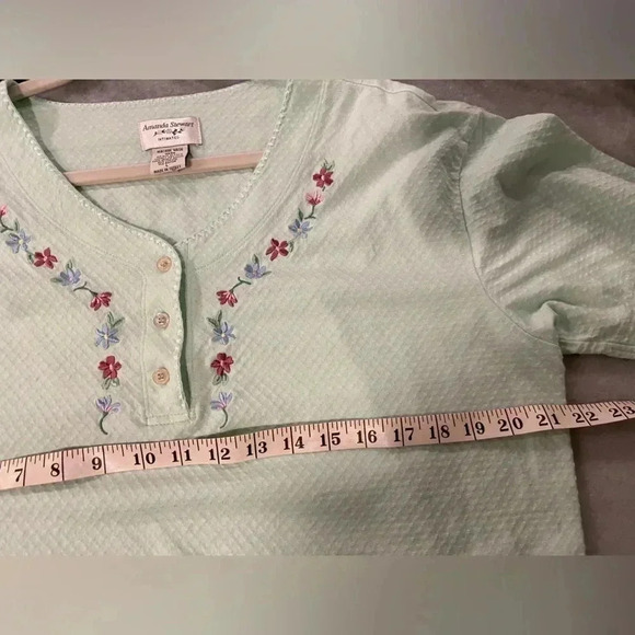 Amanda Stewart Green Floral Embroidered V Neck Short Sleeve Sleep Top Size L - Picture 10 of 11
